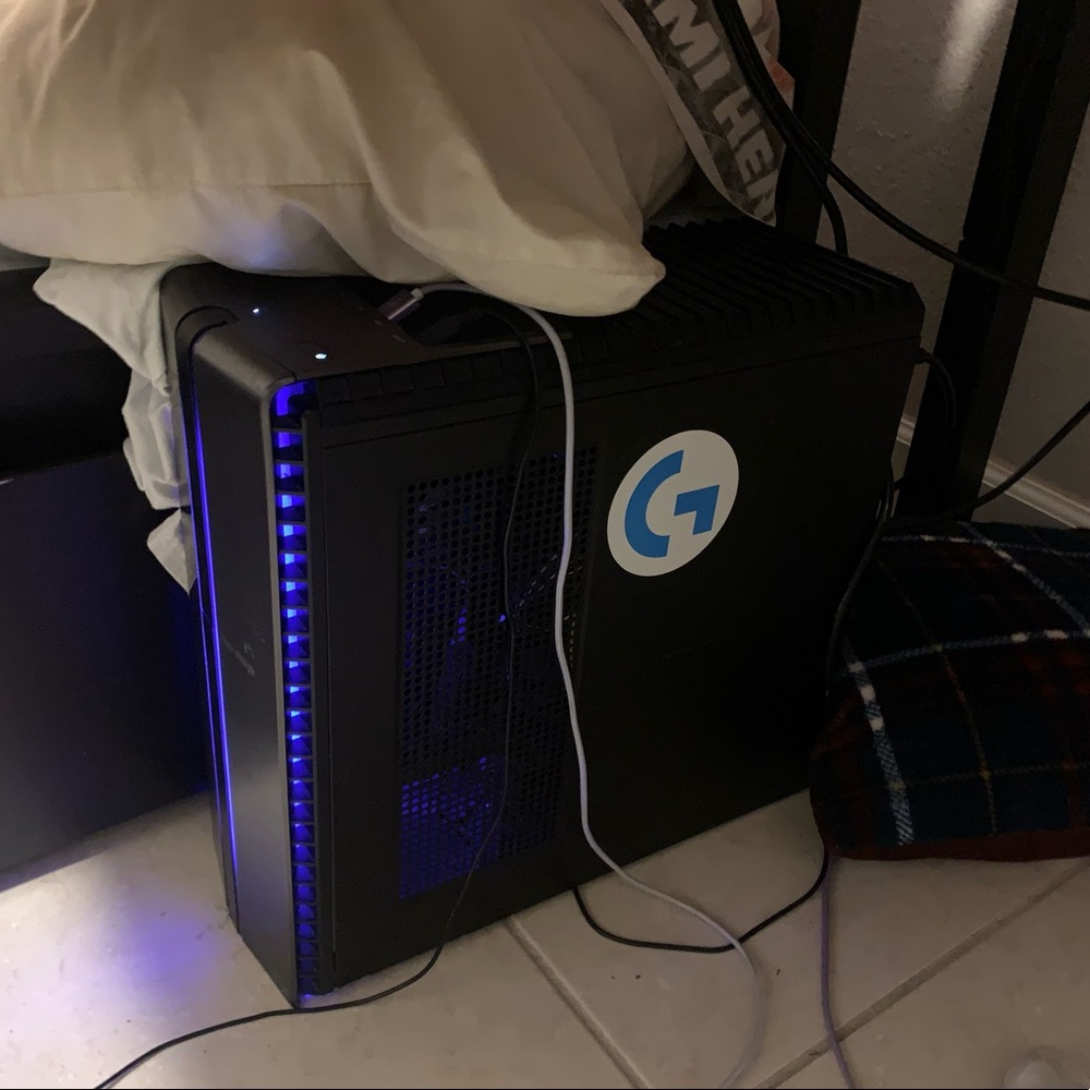 Omen Gaming PC running 1070 graphics card